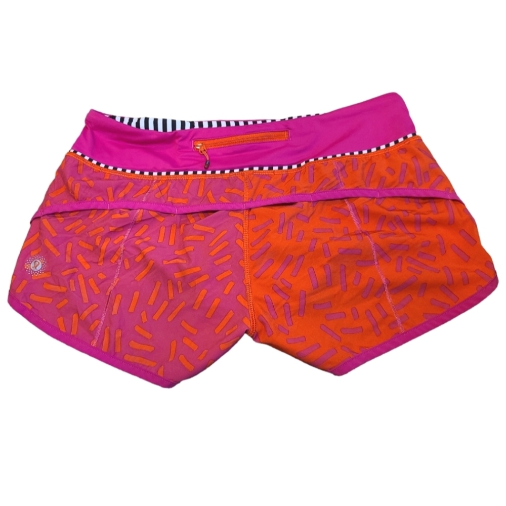 Lululemon Speed Short 2015 Seawheeze - Fuschia with Red Squiggles sz 6 Rare